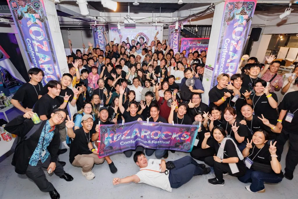 KOZAROCKSのスタッフ集合写真